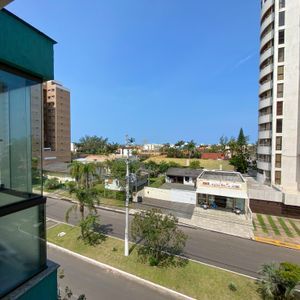 Apartamento com 55m², 1 dormitório, 1 vaga no San Remo em Torres para Comprar