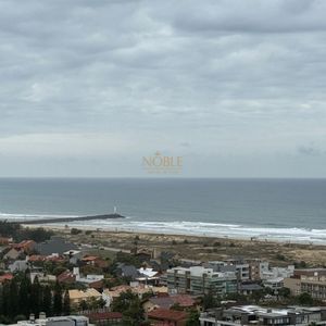 Apartamento com 220m², 4 dormitórios, 4 suítes, 3 vagas no Vitra em Torres para Comprar