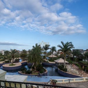 Casa de Condomínio com 591m², 5 dormitórios, 5 suítes, 2 vagas no Ocean Side em Torres para Comprar