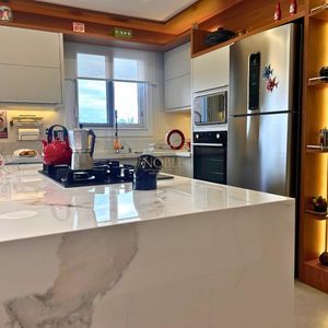 Apartamento com 155m², 3 dormitórios, 1 suíte, 2 vagas no Morada do Parque em Torres para Comprar