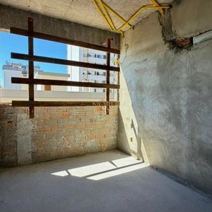 Apartamento com 68m², 2 dormitórios, 1 suíte, 1 vaga no Axxis em Torres para Comprar