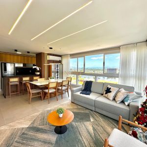 Apartamento com 104m², 3 dormitórios, 1 suíte, 2 vagas no Ibiza em Torres para Comprar