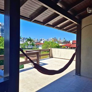 Casa, 3 dormitórios, 1 suíte, 2 vagas no bairro Stan em Torres para Comprar