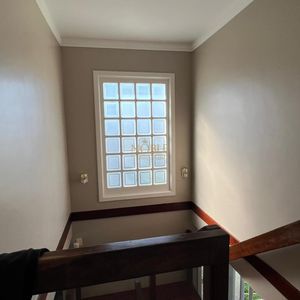 Sobrado com 290m², 4 dormitórios, 1 suíte, 2 vagas no bairro Igra Norte em Torres para Comprar