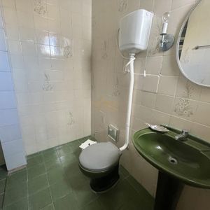 Casa com 500m², 7 dormitórios, 2 suítes, 2 vagas no bairro Centro em Torres para Comprar
