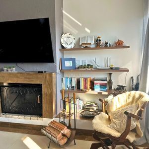 Sobrado com 350m², 4 dormitórios, 4 suítes, 2 vagas no bairro Centenário em Torres para Comprar