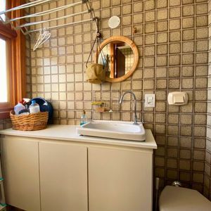 Apartamento com 102m², 2 dormitórios, 1 suíte, 1 vaga no La Tour em Torres para Comprar