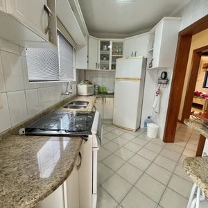 Apartamento com 103m², 2 dormitórios, 2 suítes, 2 vagas no Costa Azul em Torres para Comprar