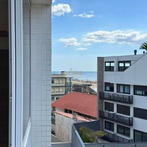 Duplex com 152m², 1 dormitório, 1 suíte, 2 vagas no Lumiere em Torres para Comprar