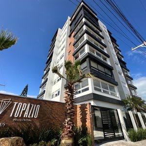 Cobertura com 149m², 3 dormitórios, 3 suítes, 2 vagas no Topazio em Torres para Comprar
