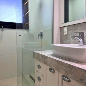 Apartamento com 220m², 4 dormitórios, 4 suítes, 3 vagas no Vitra em Torres para Comprar