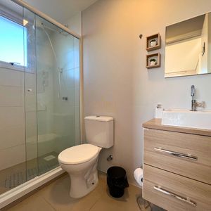 Apartamento com 59m², 2 dormitórios, 1 suíte, 1 vaga no Residencial Jardim Europa em Torres para Comprar