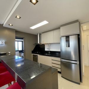 Apartamento, 2 dormitórios, 2 suítes, 2 vagas no Absoluto em Torres para Comprar