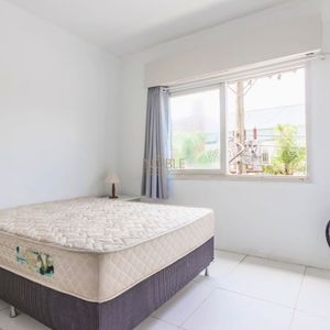 Apartamento com 85m², 2 dormitórios, 1 suíte, 1 vaga no Arlindo Zatti em Torres para Comprar