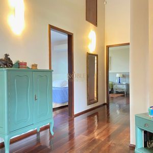 Casa com 518m², 5 dormitórios, 2 suítes, 2 vagas no bairro Praia Grande em Torres para Comprar