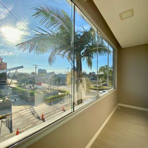 Apartamento com 156m², 3 dormitórios, 1 suíte, 1 vaga no bairro Stan em Torres para Comprar