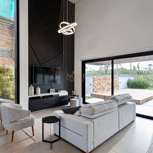 Casa de Condomínio com 260m², 3 dormitórios, 3 suítes, 3 vagas no Reserva das Águas em Torres para Comprar