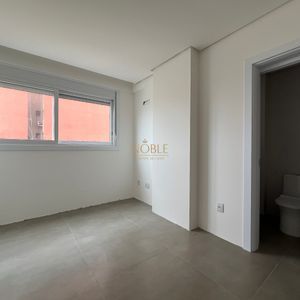 Apartamento com 112m², 3 dormitórios, 3 suítes, 2 vagas no La Vistara em Torres para Comprar