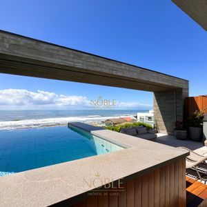 Cobertura com 344m², 3 dormitórios, 3 suítes, 3 vagas no Ares em Torres para Comprar