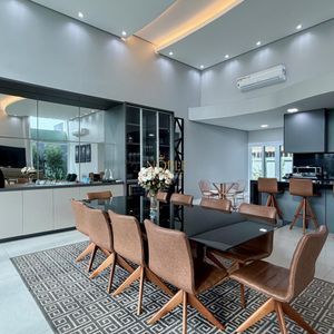 Casa de Condomínio com 293m², 3 dormitórios, 3 suítes, 2 vagas no Ocean Side em Torres para Comprar