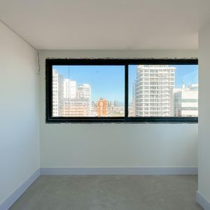 Apartamento com 78m², 2 dormitórios, 1 suíte, 1 vaga no Vista Mare em Torres para Comprar