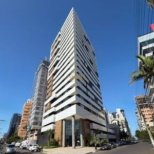 Apartamento com 98m², 2 dormitórios, 2 suítes, 2 vagas no Punta Del Sole em Torres para Comprar
