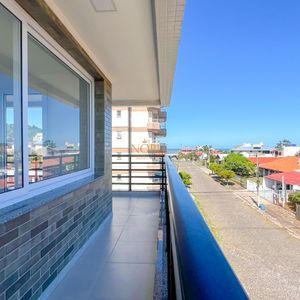 Apartamento com 84m², 2 dormitórios, 1 suíte, 2 vagas no Ilha de Creta em Torres para Comprar