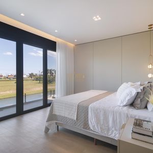 Casa de Condomínio com 360m², 4 dormitórios, 4 suítes, 2 vagas no Condomínio Ilhas Park em Torres para Comprar