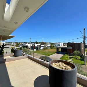 Casa de Condomínio com 444m², 4 dormitórios, 4 suítes, 4 vagas no Reserva das Águas em Torres para Comprar