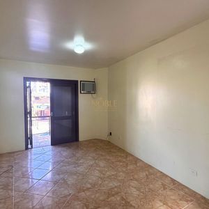 Casa com 420m², 5 dormitórios, 3 suítes, 1 vaga no bairro Centro em Torres para Comprar