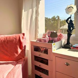 Sobrado com 350m², 4 dormitórios, 4 suítes, 2 vagas no bairro Centenário em Torres para Comprar