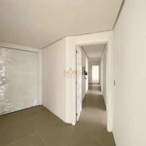 Apartamento com 130m², 4 dormitórios, 3 suítes, 2 vagas no Mirage em Torres para Comprar