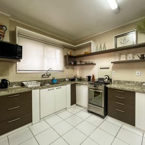 Apartamento com 139m², 3 dormitórios, 1 suíte, 1 vaga no Villa de Torres em Torres para Comprar