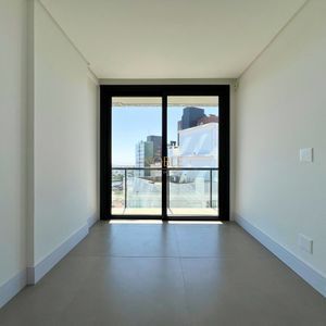 Apartamento com 114m², 3 dormitórios, 1 suíte, 2 vagas no Vista Mare em Torres para Comprar
