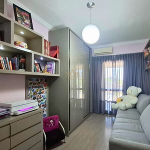 Casa, 3 dormitórios, 1 suíte, 2 vagas no bairro Stan em Torres para Comprar