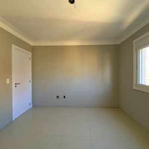 Apartamento com 232m², 4 dormitórios, 4 suítes, 2 vagas no Estevanell em Torres para Comprar