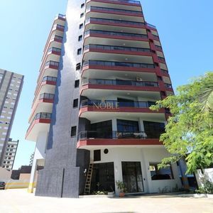 Apartamento com 170m², 3 dormitórios, 1 suíte, 2 vagas no Coliseu em Torres para Comprar