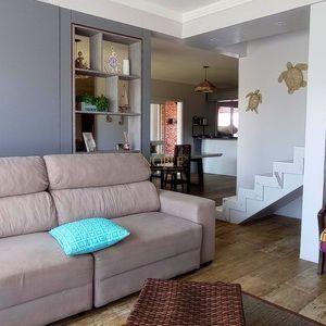 Casa com 500m², 4 dormitórios, 4 suítes, 2 vagas no bairro Bella Torres em Passo de Torres para Comprar