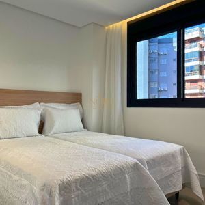 Apartamento com 77m², 2 dormitórios, 2 suítes, 1 vaga no Praça Quatro em Torres para Comprar