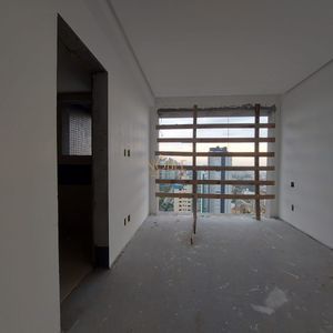 Apartamento com 233m², 4 dormitórios, 4 suítes, 3 vagas no Domus em Torres para Comprar
