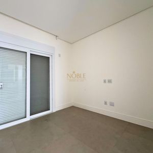 Casa de Condomínio com 280m², 4 dormitórios, 4 suítes, 2 vagas no Reserva das Águas em Torres para Comprar