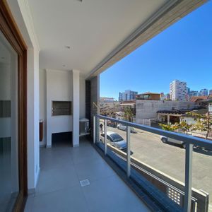Flat com 41m², 1 dormitório, 1 vaga no Harmonia em Torres para Comprar
