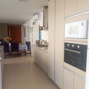 Casa de Condomínio com 195m², 3 dormitórios, 3 suítes, 2 vagas no Reserva das Águas em Torres para Comprar