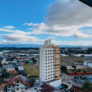 Apartamento com 85m², 2 dormitórios, 1 suíte, 1 vaga no Arca em Torres para Comprar
