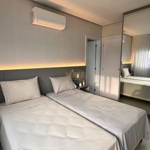 Apartamento, 2 dormitórios, 2 suítes, 2 vagas no Toronto em Torres para Comprar