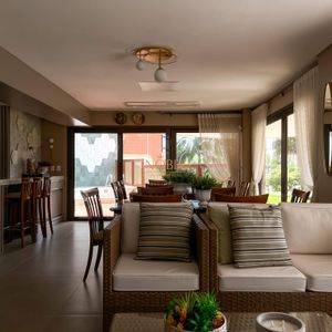 Apartamento com 212m², 3 dormitórios, 3 suítes, 2 vagas no L'essence em Torres para Comprar