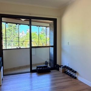 Apartamento com 112m², 2 dormitórios, 2 suítes, 3 vagas no Villa de Sagres em Torres para Comprar