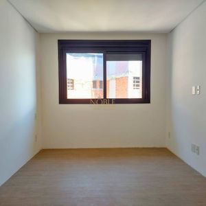 Apartamento com 88m², 2 dormitórios, 2 suítes, 1 vaga no LONDON em Torres para Comprar