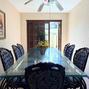 Casa com 193m², 3 dormitórios, 1 suíte, 3 vagas no bairro Praia Grande em Torres para Comprar