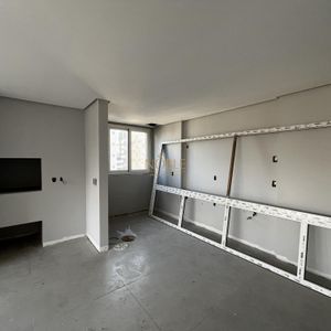 Apartamento com 90m², 2 dormitórios, 2 suítes, 1 vaga no Maui Residencial em Torres para Comprar